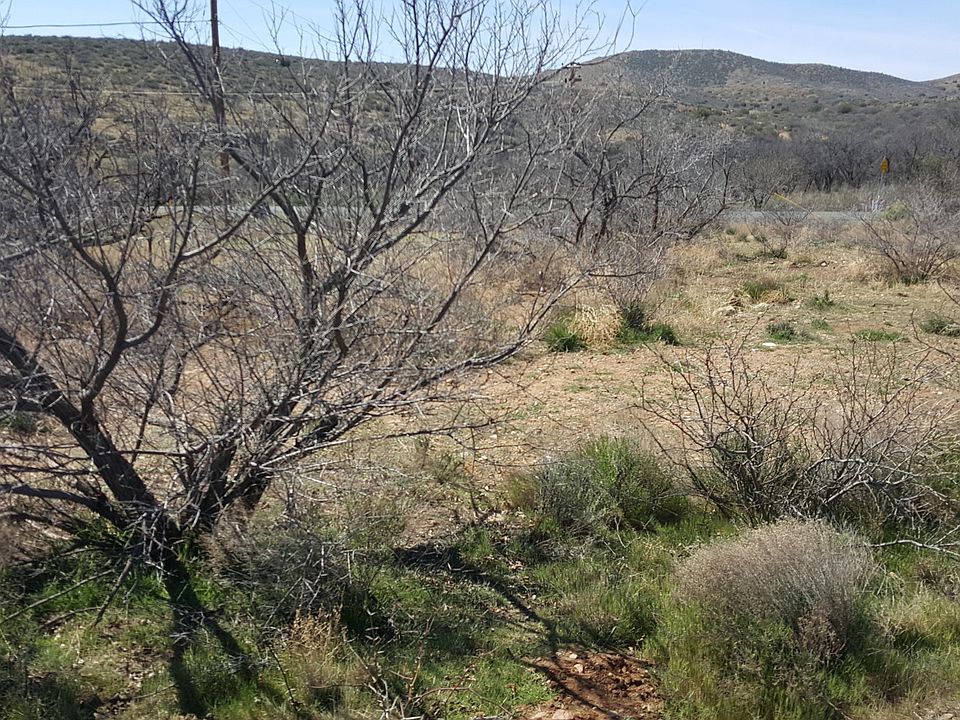 2nd image of 20037 E Lakeside Rd