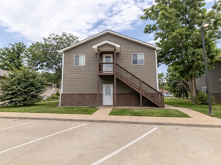 1413 Paris Rd — Photo 31