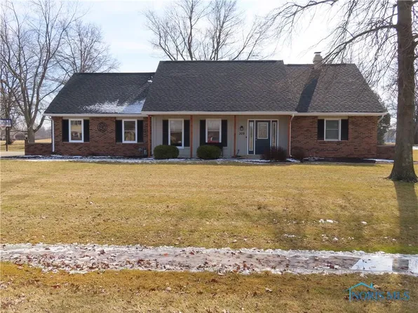 309 Orchard Hills Dr, Bryan, OH 43506