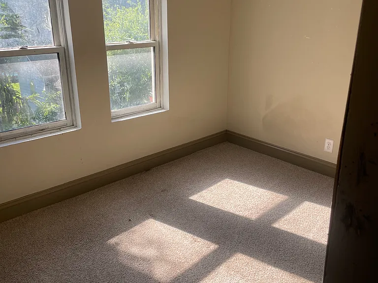 430 S Main St — Photo 10
