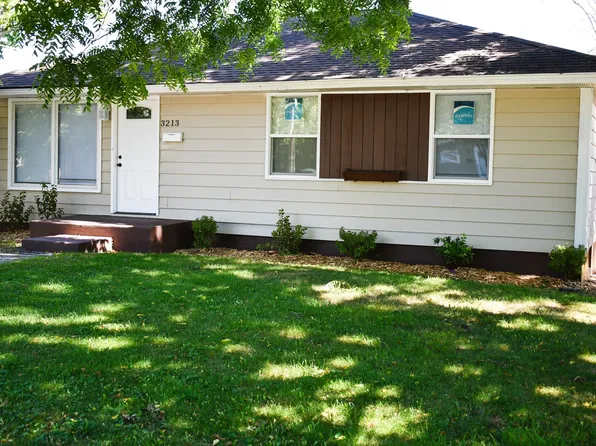 3213 Gilboa Ave, Zion, IL 60099