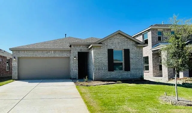3 bed, 1559 sqft, $2,100 — Photo 1