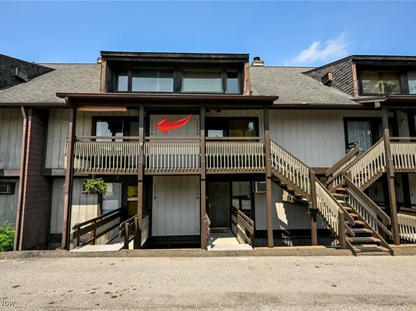 1607 Treetop Trl #64, Akron, OH 44313