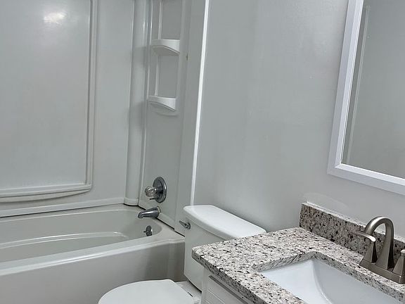 5th image of 314 West Ave APT 8