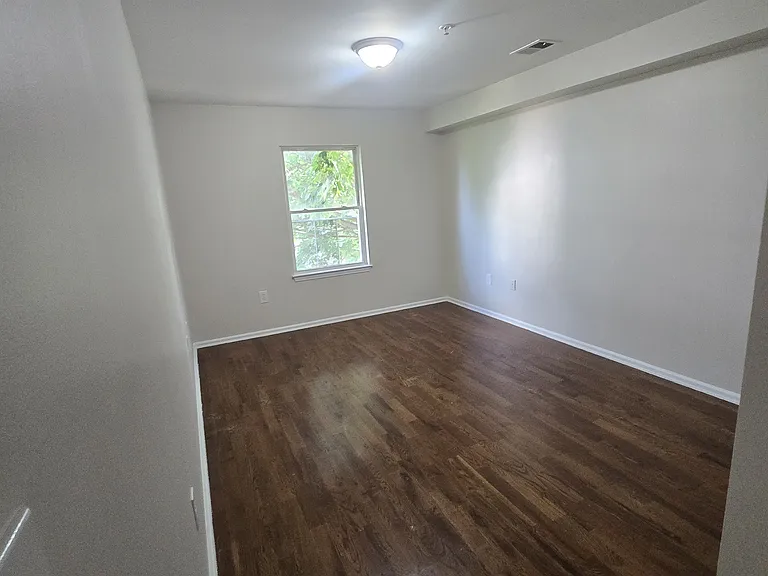 38 Wainwright St #1A — Photo 5
