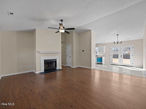 5th image of 100 Jacob Court