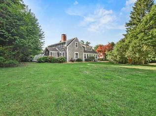 77 Taylor St, Pembroke, MA 02359