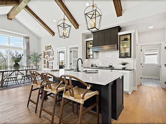 2nd image of 1095 Creekside Ranch Ct