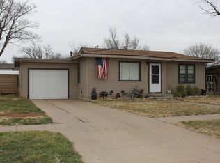 1004 Franklin Ave, Panhandle, TX 79068