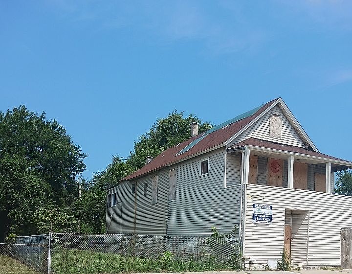 2nd image of 2856 E 79th St