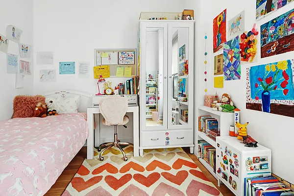 Sold by Compass | media 7