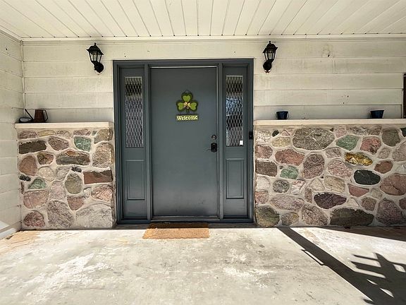 3rd image of 3265 Bischoff Rd