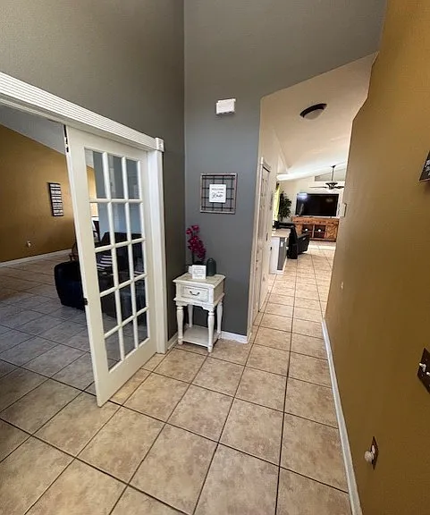 643 Basingstoke Ct — Photo 6