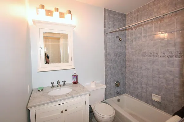 Rented by Corcoran | media 21