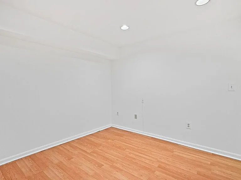 2641 Woodley Pl NW #BASEMENT — Photo 7
