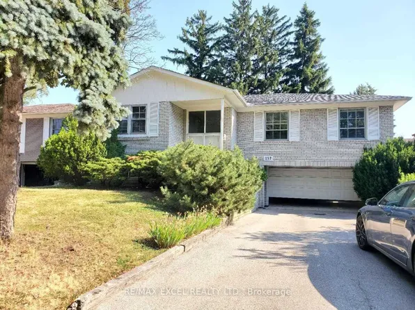 157 Fenn Ave, Toronto, ON M2P 1X8