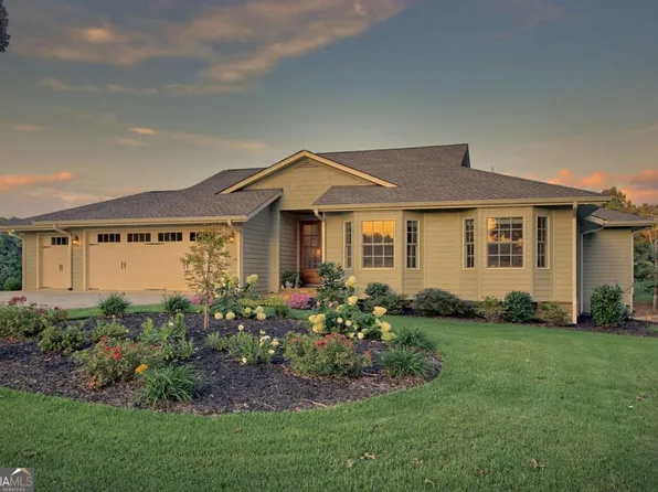 502 Cottage Crest Dr, Clarkesville, GA 30523