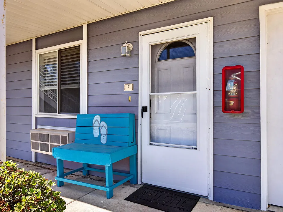 1664 Beach Blvd #7