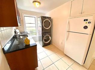 299 Hewes St #3, Brooklyn, NY 11211