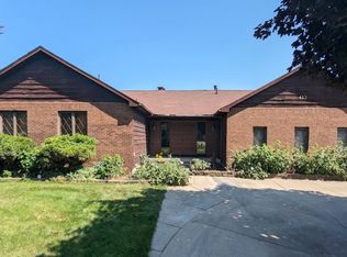 413 E Rolston Rd, Linden, MI 48451