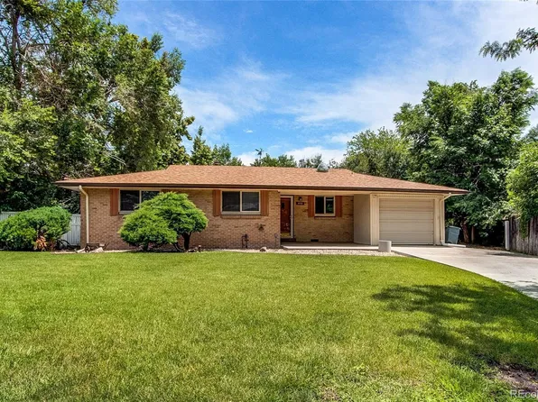 850 Brentwood Street, Lakewood, CO 80214