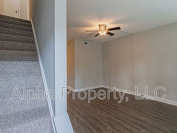 5th image of 501 Edwards Rd Unit 27