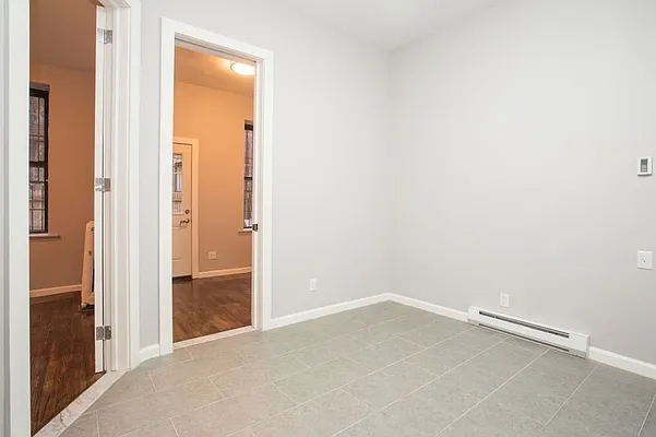 Rented by MNS | media 32