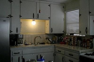3rd image of 4729 Sandage Ave