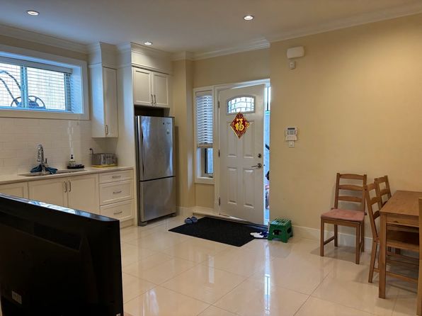 2 bedroom rental in Burnaby — photo 13