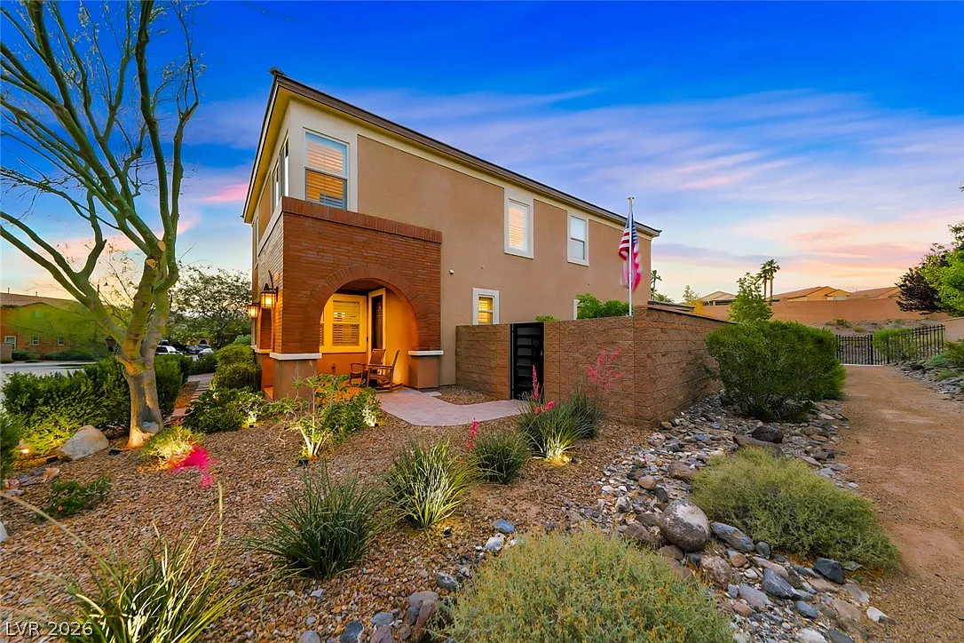 4 bed, 4.5 bath, 3210 sqft, $4,200 — Photo 4