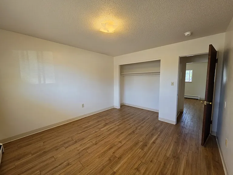 1456 Bunting Ave #1 — Photo 4