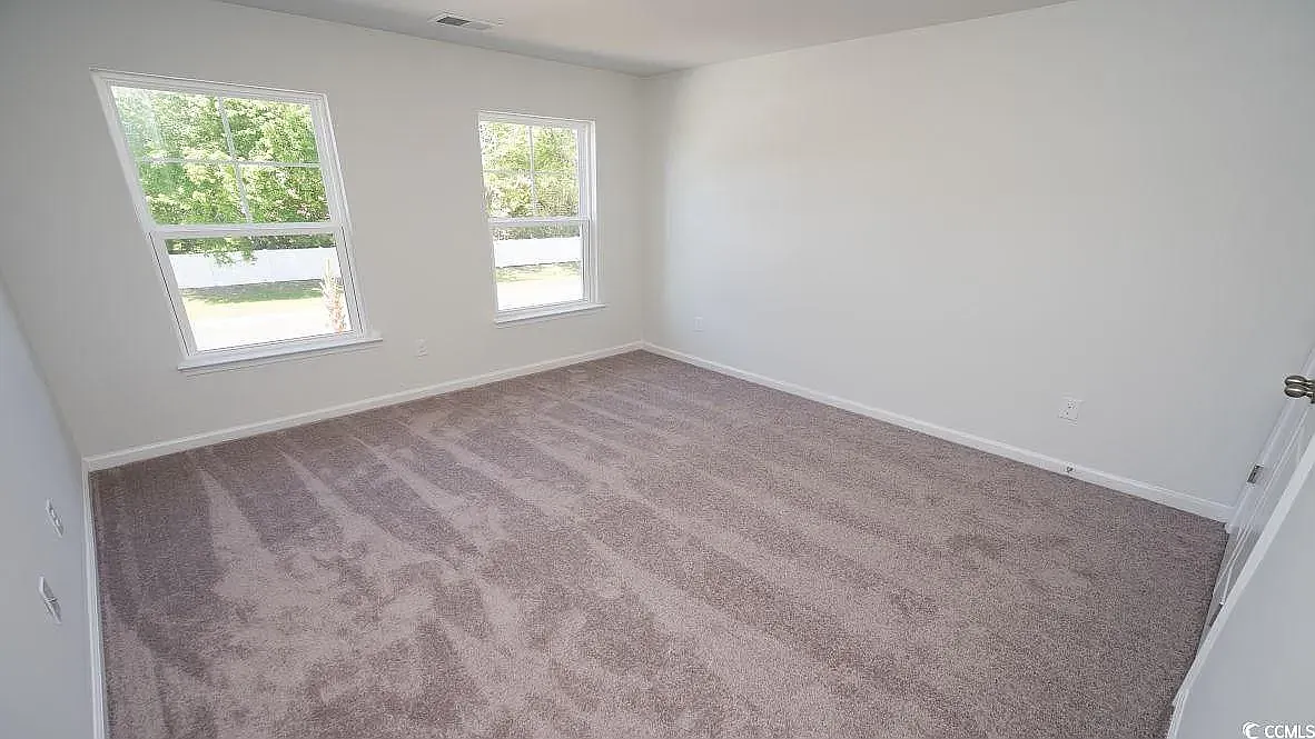 5 bed, 2665 sqft, $2,800 — Photo 4