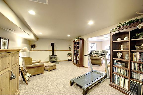 2nd image of 367 Godfrey Way