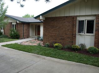 8903 Walker Rd, Niwot, CO 80503