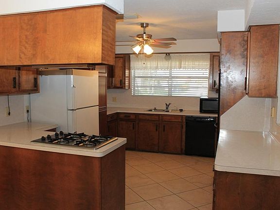 5th image of 4314 Long Grove Dr
