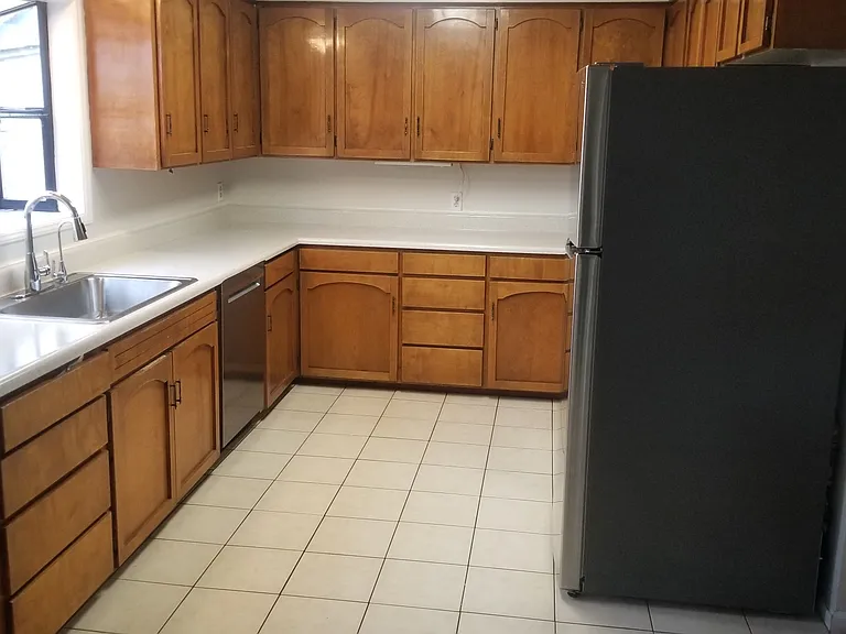 120 Buena Vista Dr — Photo 2