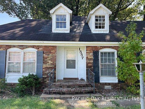 3rd image of 1557 E Shelby Dr