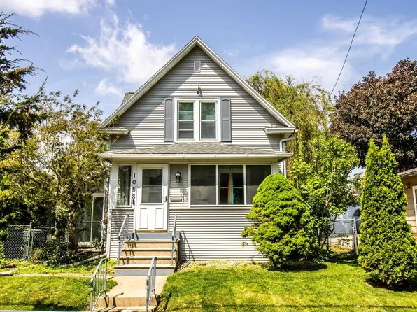 1058 Evergreen Ave, Waterloo, IA 50701