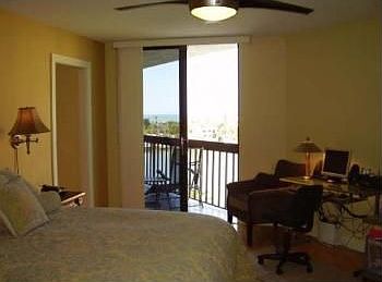 4th image of 690 Island Way APT 805
