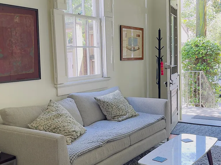 3009 Dauphine St — Photo 5