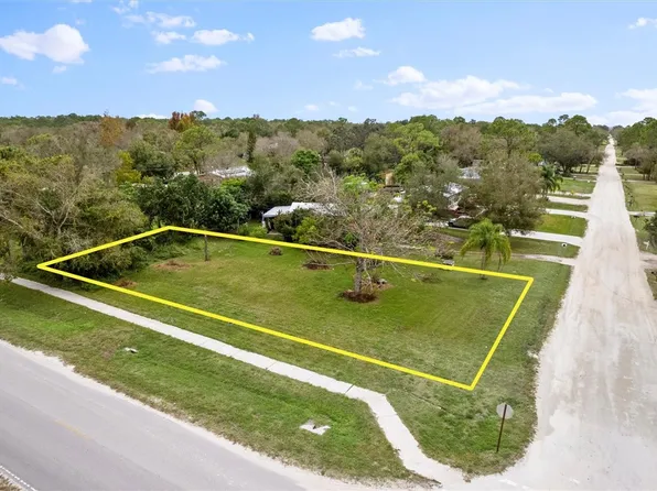 218 S Maple St, Fellsmere, FL 32948