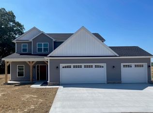 5650 Red Lake Dr, Mount Vernon, IN 47620