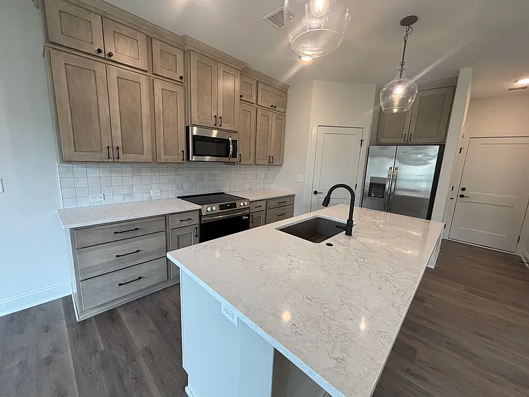 127 N Sheridan Ave — Photo 17