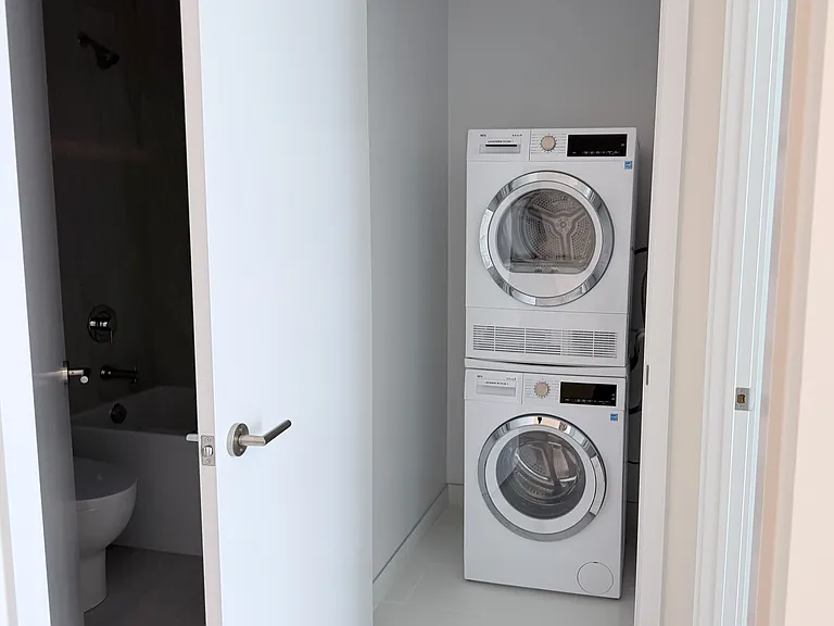5858 Yonge St #10 — Photo 9