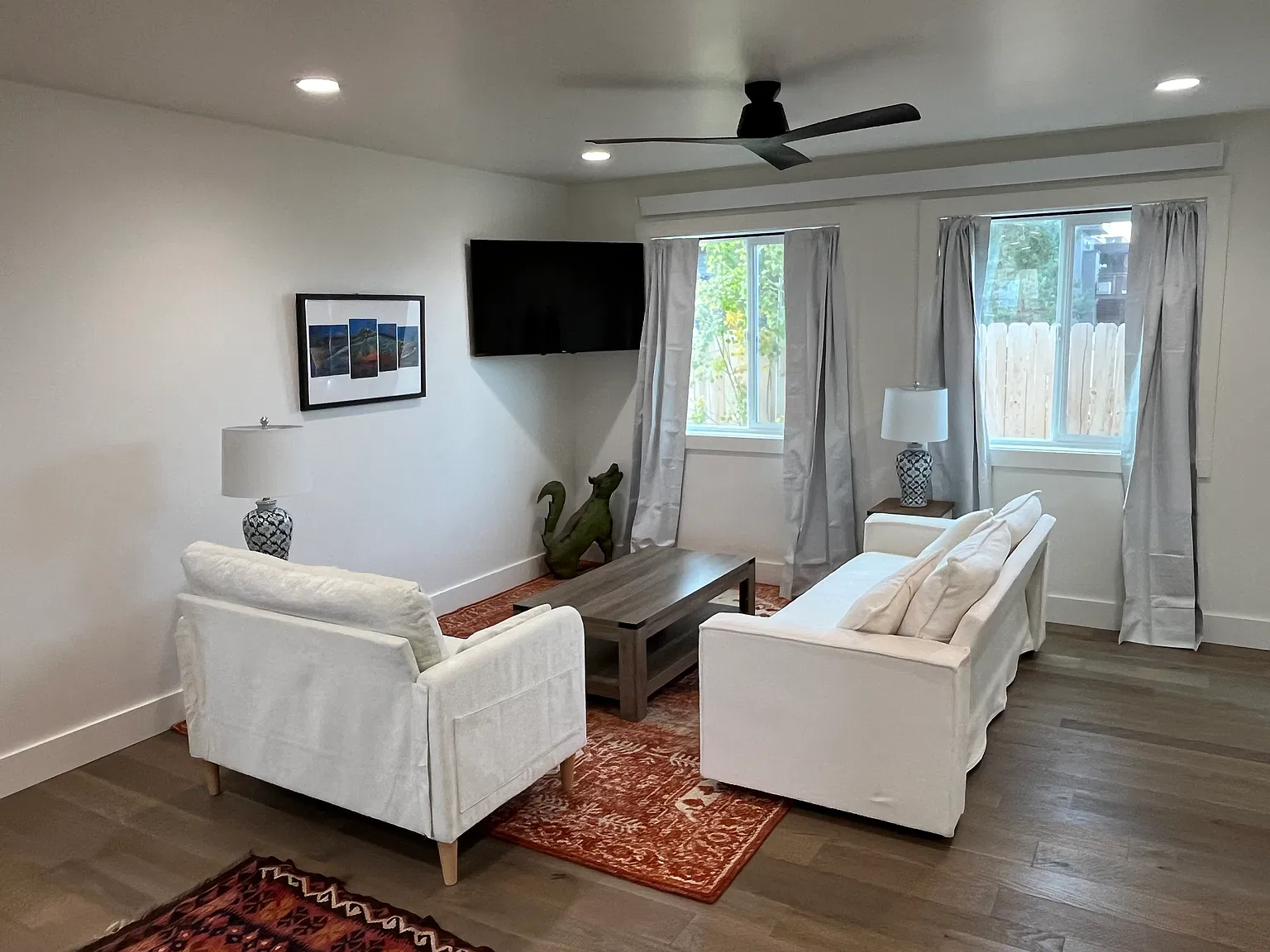 3 bed, 2.5 bath, $3,300 — Photo 1