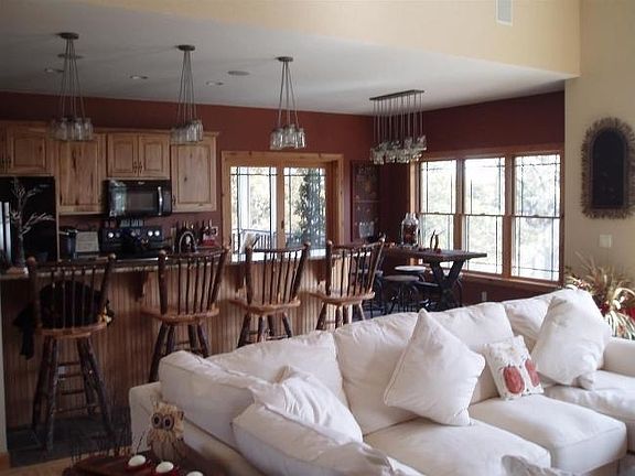 4th image of 12484 Bluebird Ln