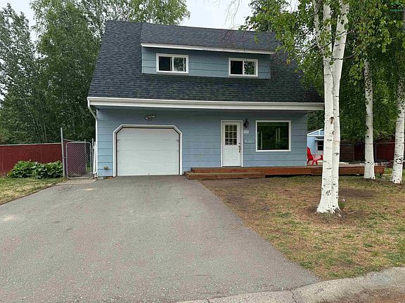 2nd image of 4692 Lehigh Cir