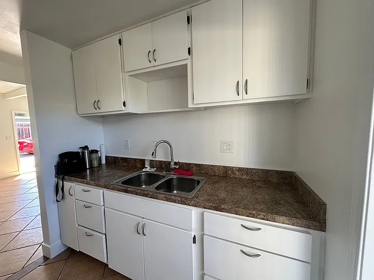 8128 Dodie St — Photo 5