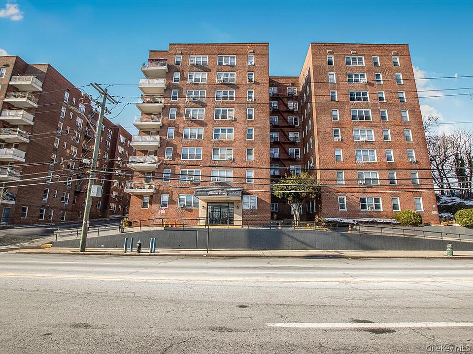 1st image of 365 Bronx River Road #2C