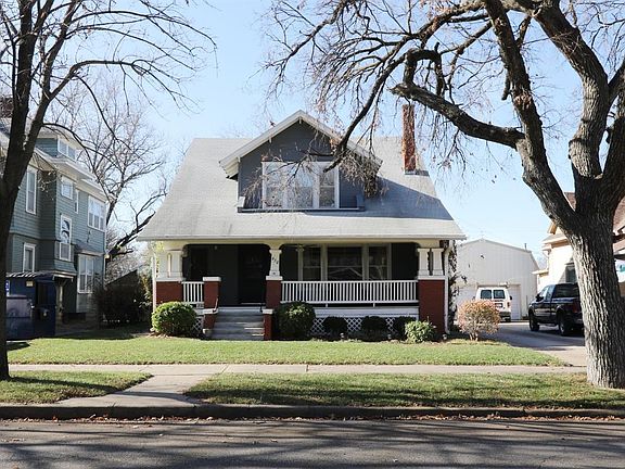 3rd image of 650 Highland Ave